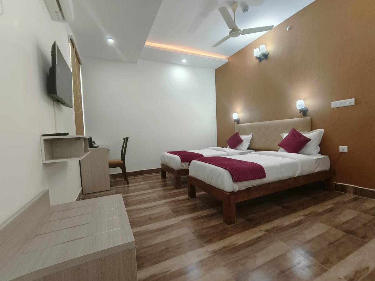 Pink Vista Hotel Джайпур Екстериор снимка